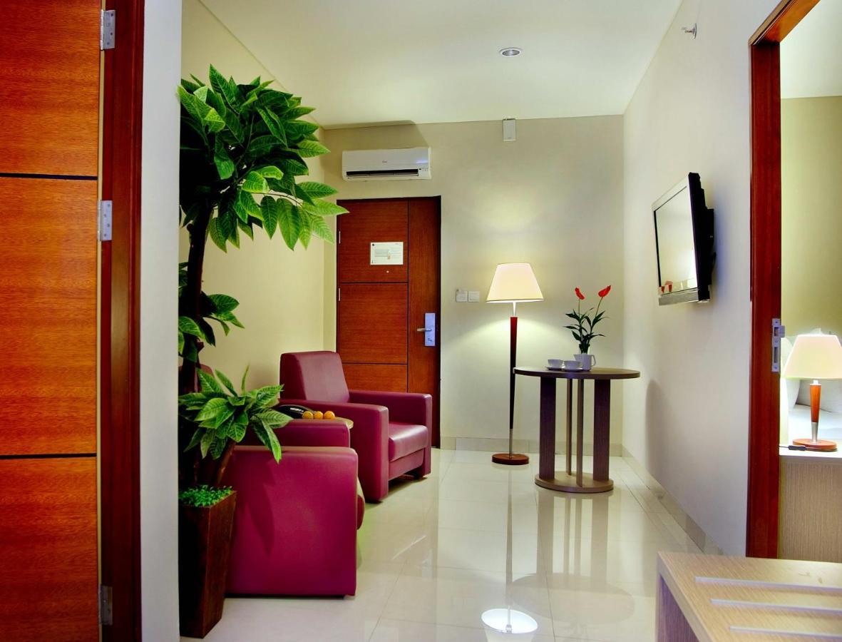 Kuta Central Park Hotel Dış mekan fotoğraf