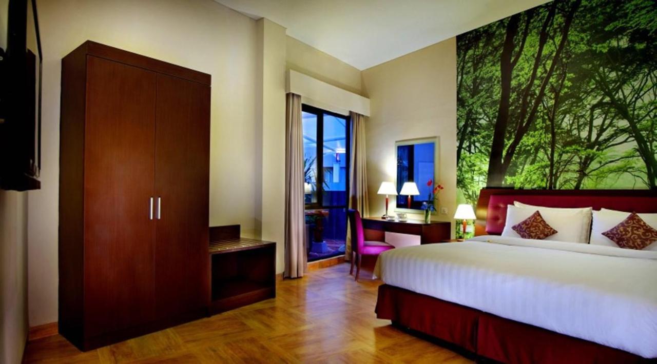 Kuta Central Park Hotel Dış mekan fotoğraf