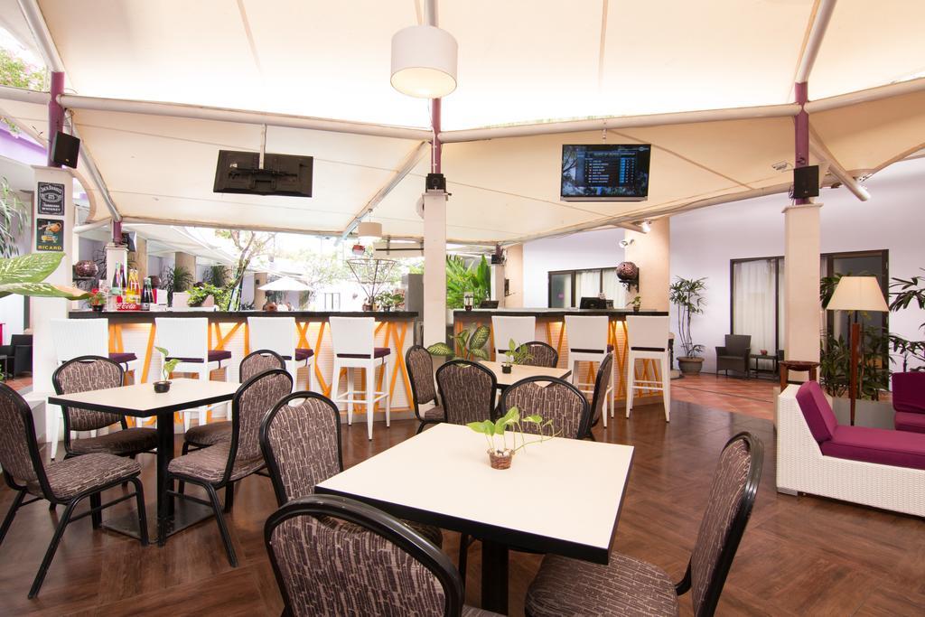 Kuta Central Park Hotel Dış mekan fotoğraf
