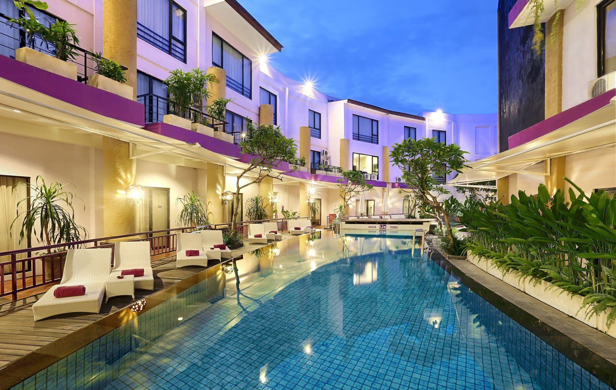 Kuta Central Park Hotel Dış mekan fotoğraf